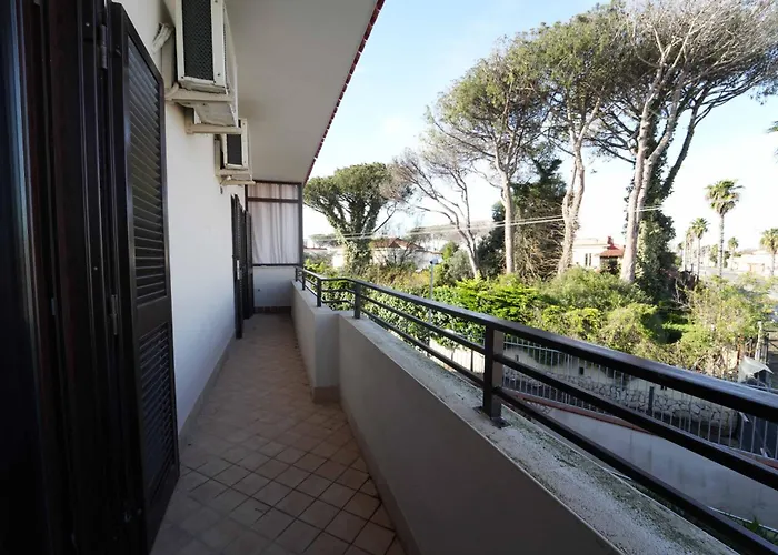 Bay * Castel Volturno