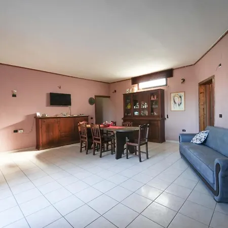 Bay Apartment *