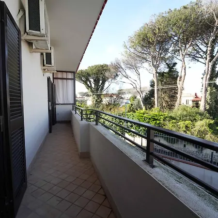 Bay * Castel Volturno
