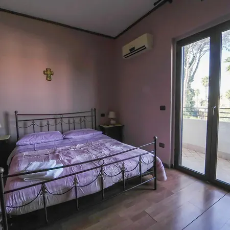 Bay Apartment